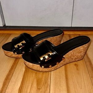 TORY BURCH Sandals, Pamela black patent leather Size 7.5